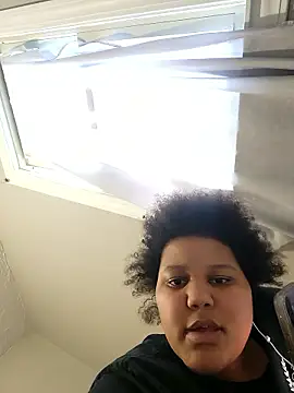 chocolate_bella webcam