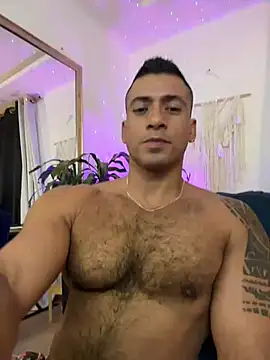 aaroncolombia webcam