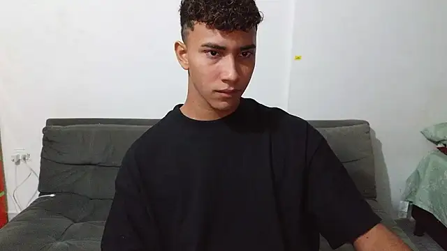 naugthy_boy88 webcam