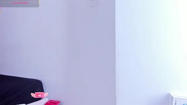 scarlettvell (T teen) - I BOTTLE MILK FROM THE TITS