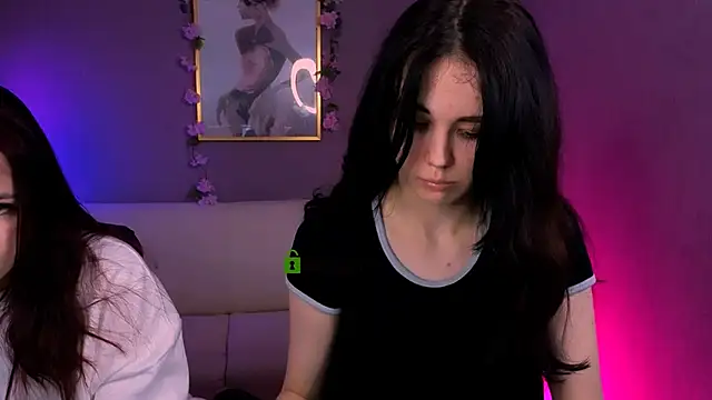 riley_sanders webcam