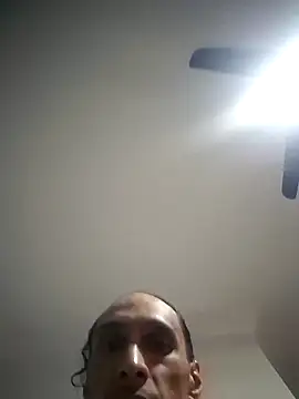 JustWatchUsCum webcam