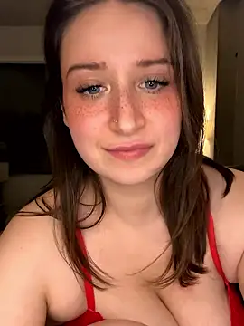 Webcam Model (nerdynina) is live