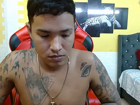 jerry_anderson18 (Ask my age) - MAKE ME CUM NAKED