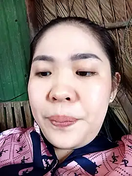 lin-kute98 (F young) - Móc bắn nước