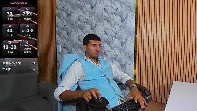 Hideintheoffice webcam