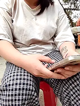 zoe-666 - Zoe-666's free webcam