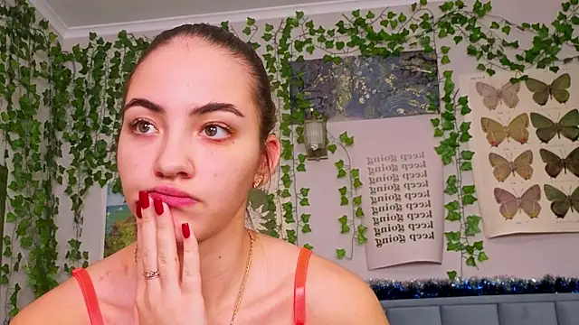 Fit_Brunette_ webcam