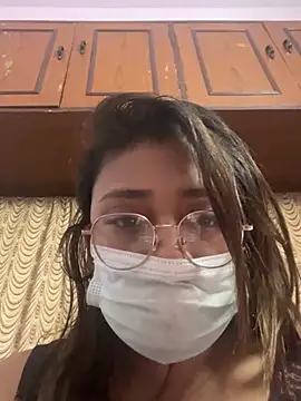 Webcam Model (goodvibesonly44445)  is live.Free join now!