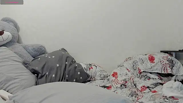 Charlotte_wow webcam