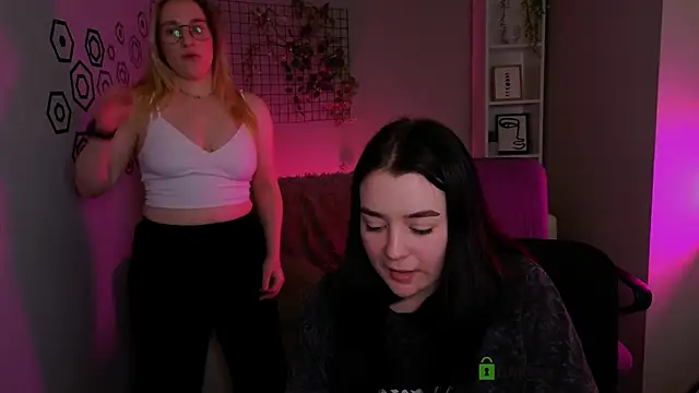 monica_xcx webcam