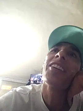 jupiter_333 (Ask my age) - Remove pants