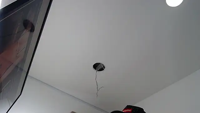 stive_0297 (M young) - show feet