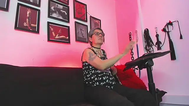 MistressNyx_cg webcam