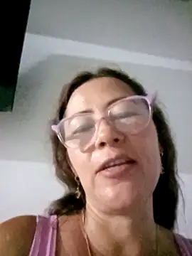 Webcam Model (Salome_69)  is live.Free join now!