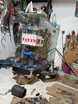 paul22cm- (Ask my age) - cum show  in the store