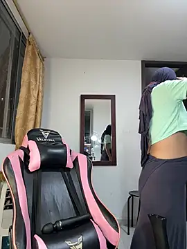 sweetmuslim01 Live Webcam on Stripchat