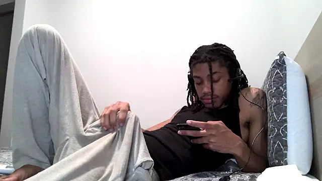 BlackBullTitus Live Webcam on Stripchat