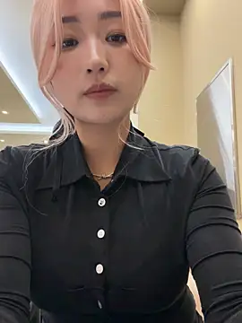 winter11 Live Webcam on Stripchat