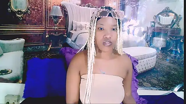 EroticSexyPrada webcam