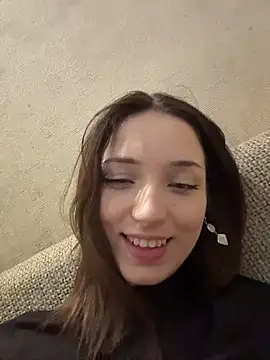 dollytall (F young) - Destroy my tiny pussy with 2 fingers💦