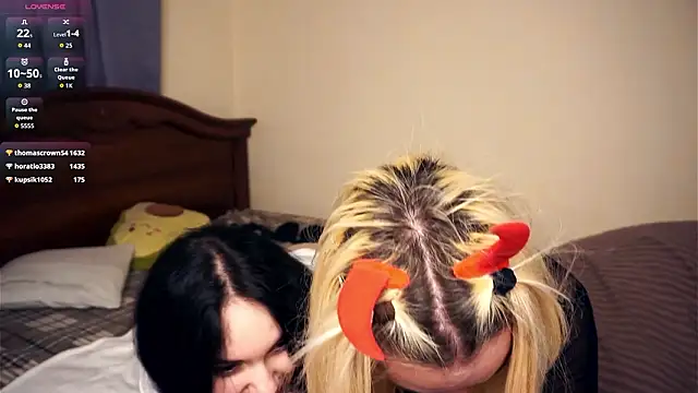 LorrieWilcinski Live Webcam on Stripchat