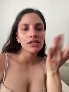 Webcam Model (Marestrella-25)  is live.Free join now!