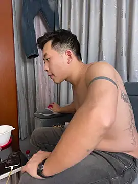 honda-01 (M young) - 脱掉衣服