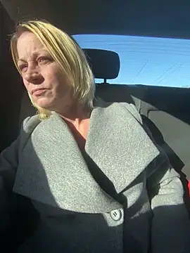 Webcam Model (TiffaneyLove)  is live.Free join now!