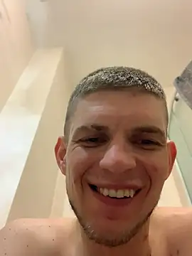 omg6phoo9 (Ask my age) - I'll show my dick on the street