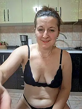 Sweet-milf- webcam