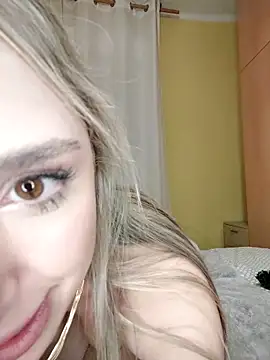 Webcam Model (mikateen)  is live.Free join now!