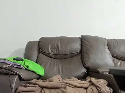 darkbubble09 - DarkBubble09's free webcam - UK Sex Cams