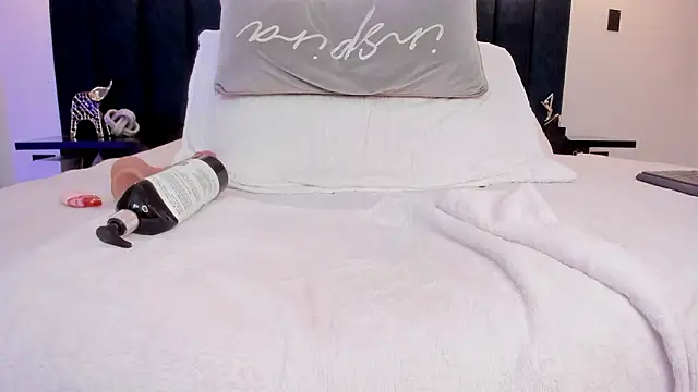 susyy7 - Susyy7's free webcam - UK Sex Cams