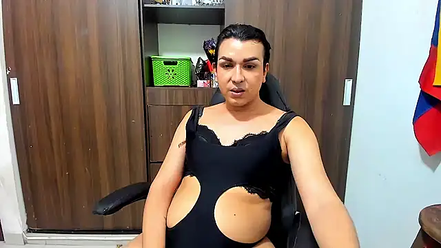 miss_bigcockts webcam