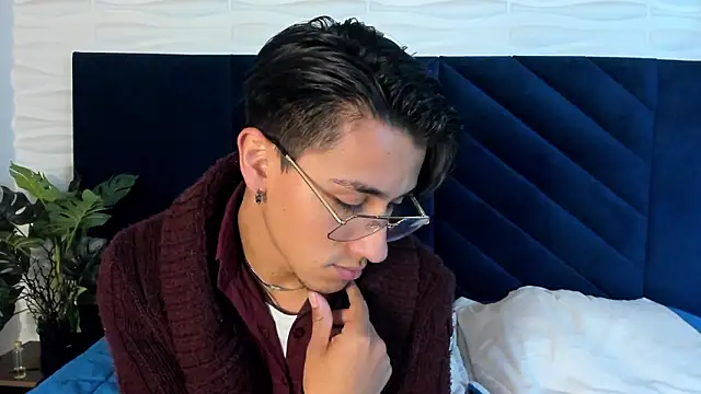 andy_joy_ (M young) - worship muscles