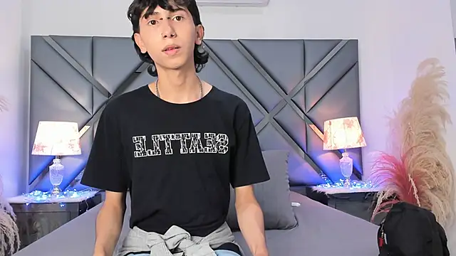 milan_lewiss (M twink) - CUM SHOW🍆💦