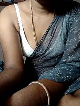 Webcam Model (Tamil_Kavitha)  is live.Free join now!