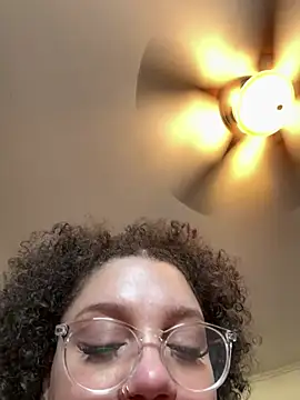 QueenNuttCollector webcam