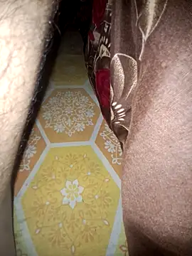 loveblzz Live Webcam on Stripchat