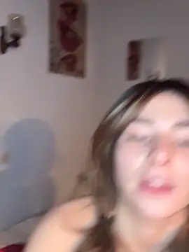 lilyy_grr (F teen) - Ahegao + cracha seins