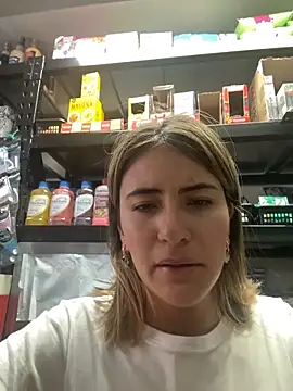 Andrea_19blonde webcam