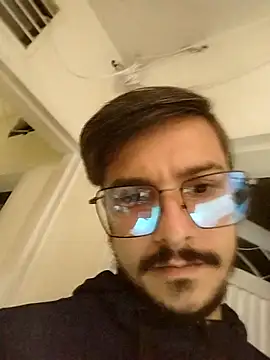 MoundingEwenki webcam