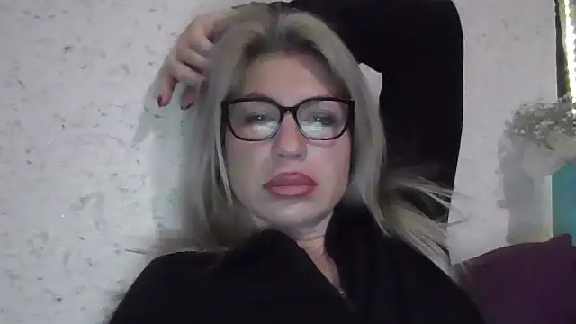 fox_red_lady7 webcam