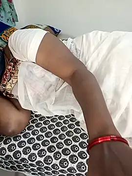 Tamil-hotwife webcam