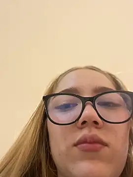 melody-dy (F teen) - Boom squirt+ zoom ass in mall shhh