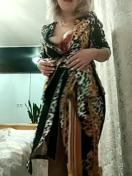 AhlyssaLove1155 webcam