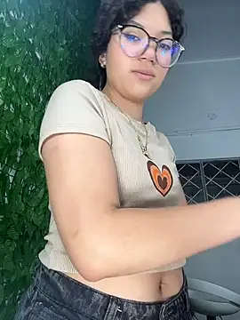 _queen_love2 (F teen) - open my pussy