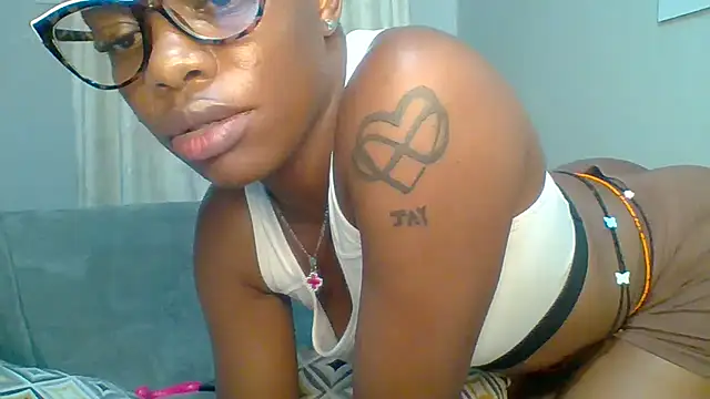 petite_254 (Ask my age) - VIBRATE MY PUSSY harder