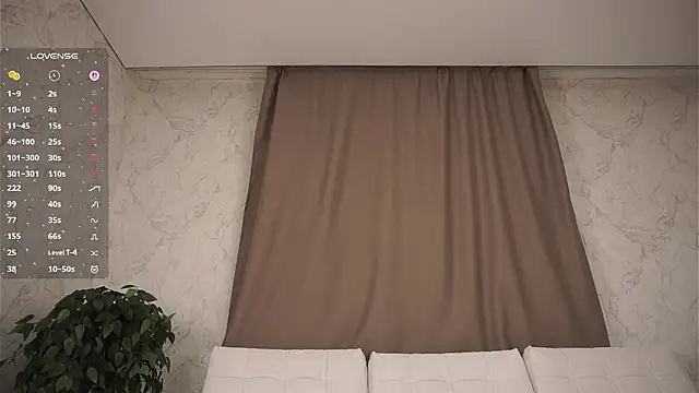 jackquelinemayson (F young) - spank my buffers every 3 tokens